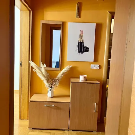 Vanja Apartment *